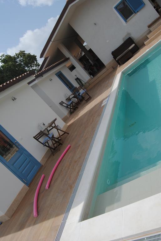 B&B La Gatta Sul Tetto Borgo san Donato  Luaran gambar