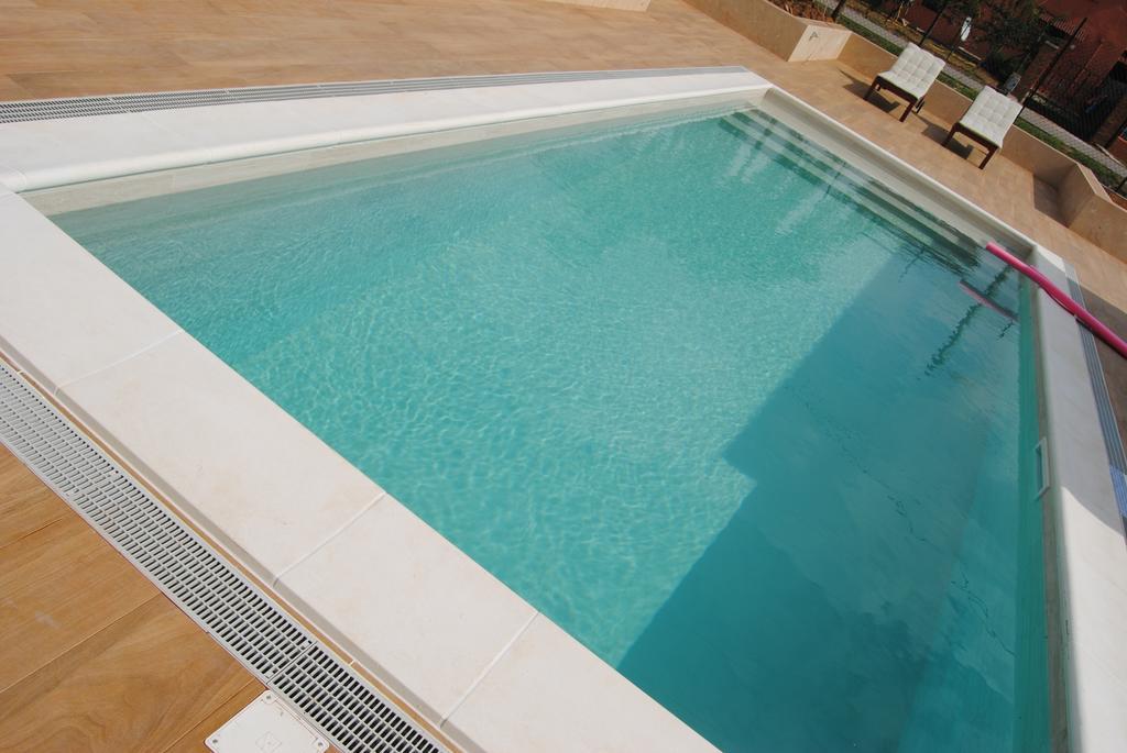 B&B La Gatta Sul Tetto Borgo san Donato  Luaran gambar