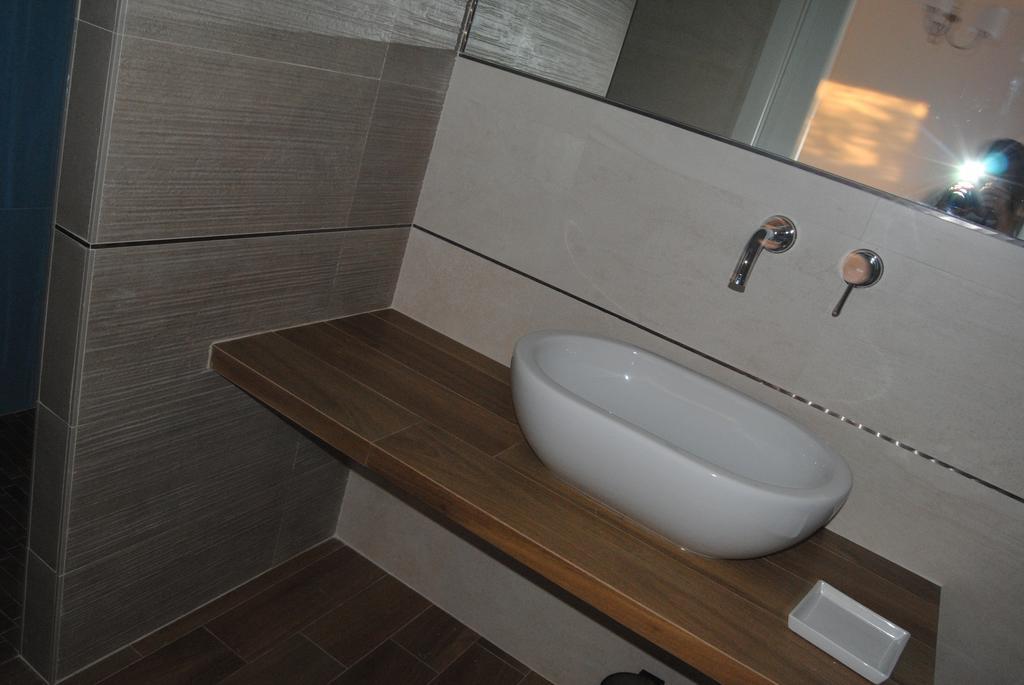 B&B La Gatta Sul Tetto Borgo san Donato  Bilik gambar